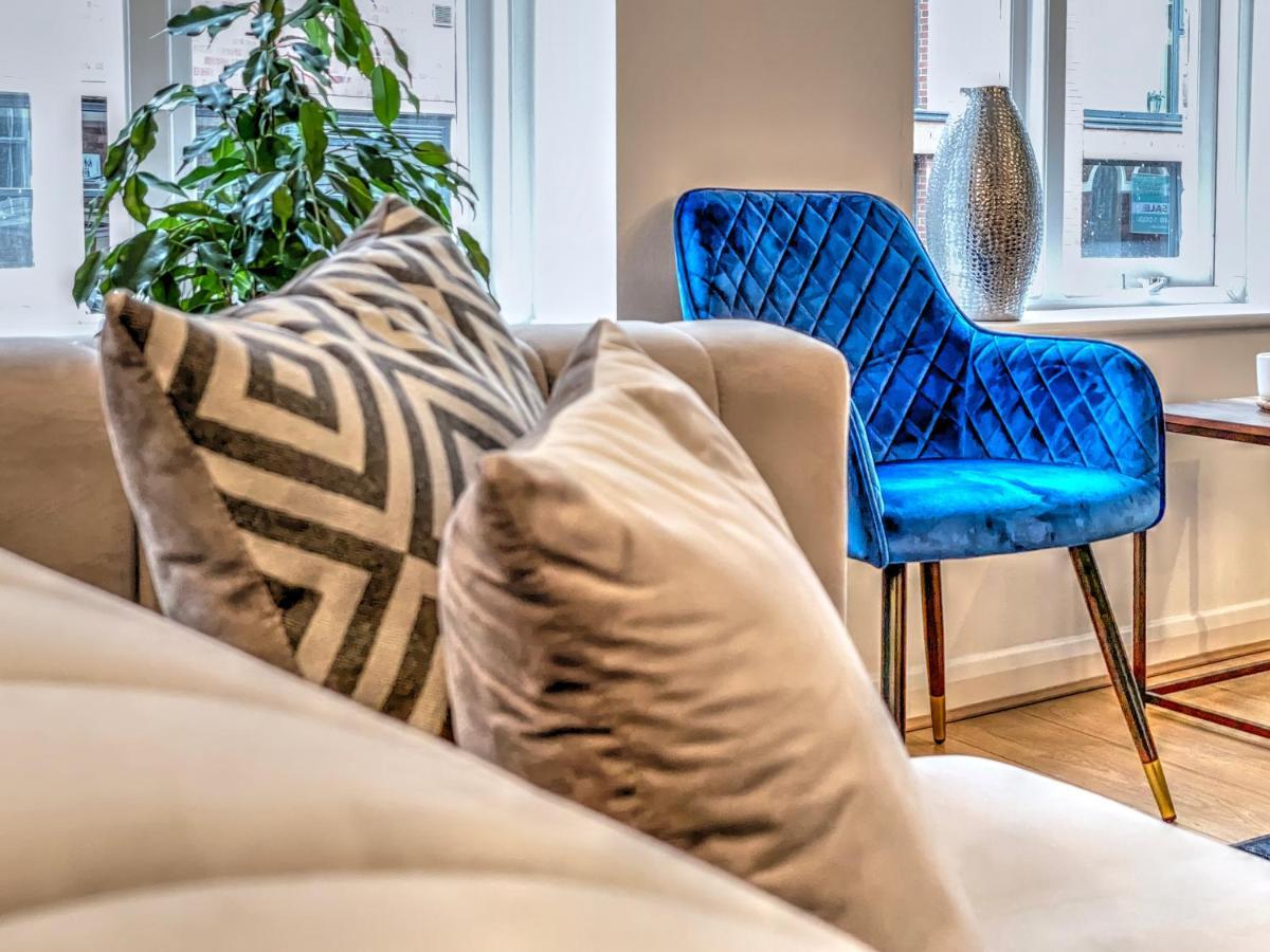 City Centre, 2 Bedroom, Secured Parking, 3 King Bed, Wifi Sleep 6 Guest Comfortable On Three King Size Beds, Jewellery Quarter , Birmingham City Centre , Allocated Secured Parking 외부 사진