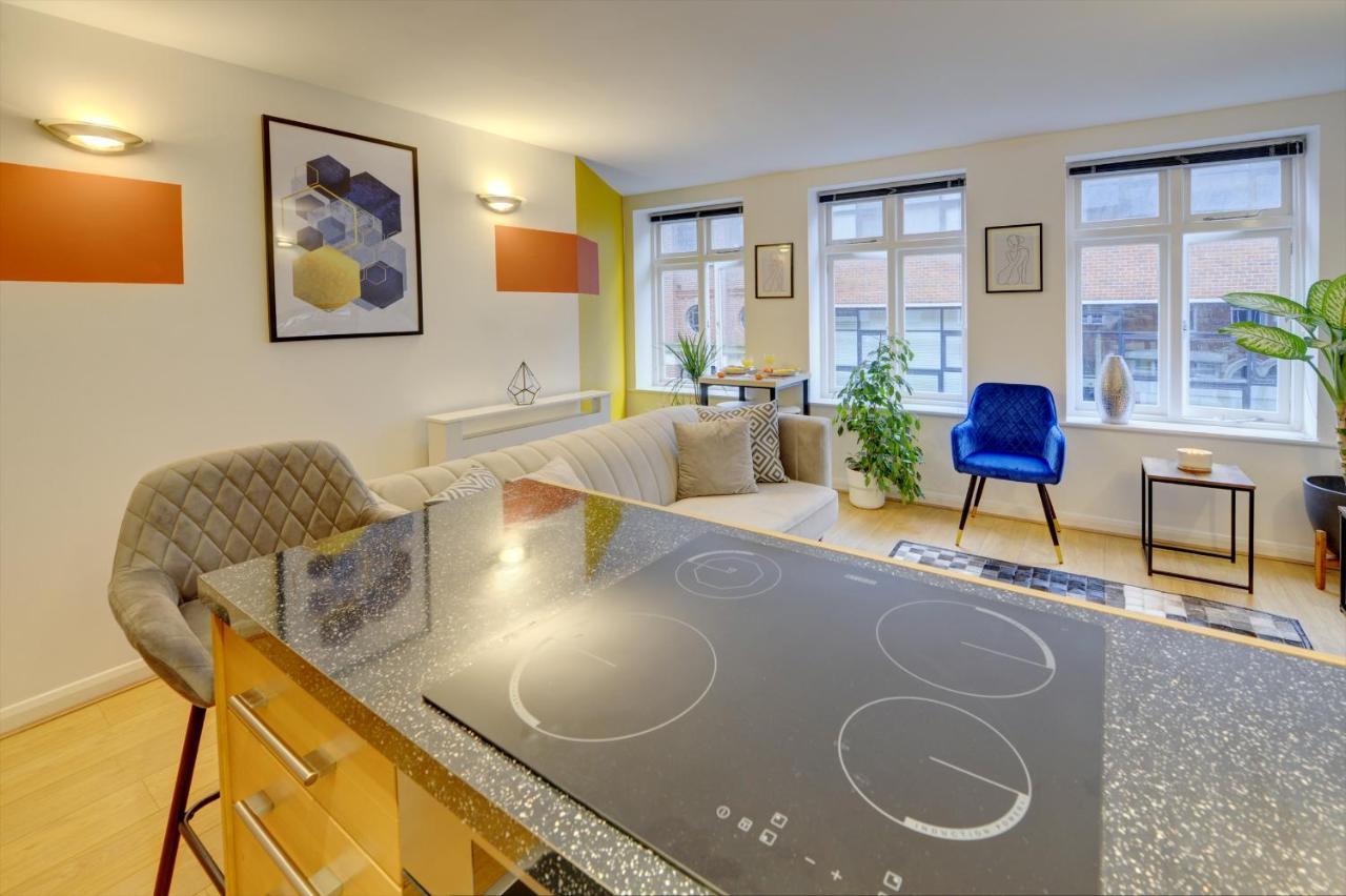 City Centre, 2 Bedroom, Secured Parking, 3 King Bed, Wifi Sleep 6 Guest Comfortable On Three King Size Beds, Jewellery Quarter , Birmingham City Centre , Allocated Secured Parking 외부 사진