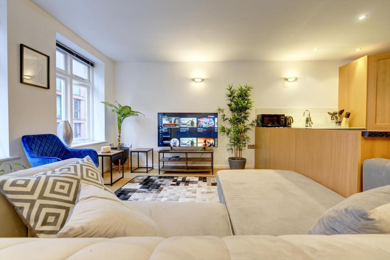 City Centre, 2 Bedroom, Secured Parking, 3 King Bed, Wifi Sleep 6 Guest Comfortable On Three King Size Beds, Jewellery Quarter , Birmingham City Centre , Allocated Secured Parking 외부 사진