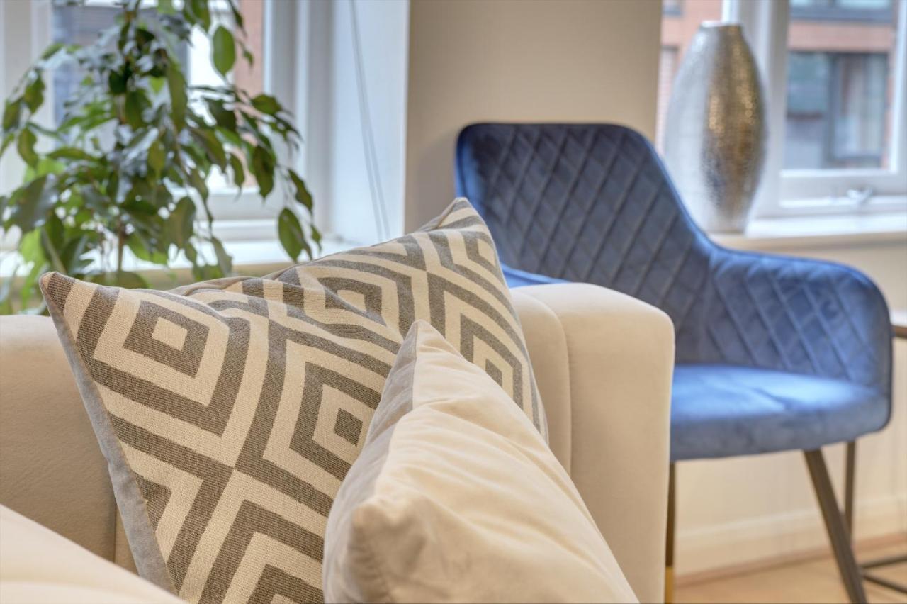 City Centre, 2 Bedroom, Secured Parking, 3 King Bed, Wifi Sleep 6 Guest Comfortable On Three King Size Beds, Jewellery Quarter , Birmingham City Centre , Allocated Secured Parking 외부 사진