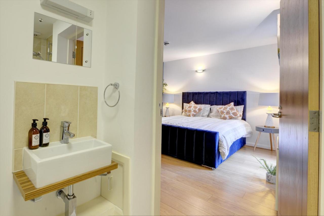 City Centre, 2 Bedroom, Secured Parking, 3 King Bed, Wifi Sleep 6 Guest Comfortable On Three King Size Beds, Jewellery Quarter , Birmingham City Centre , Allocated Secured Parking 외부 사진