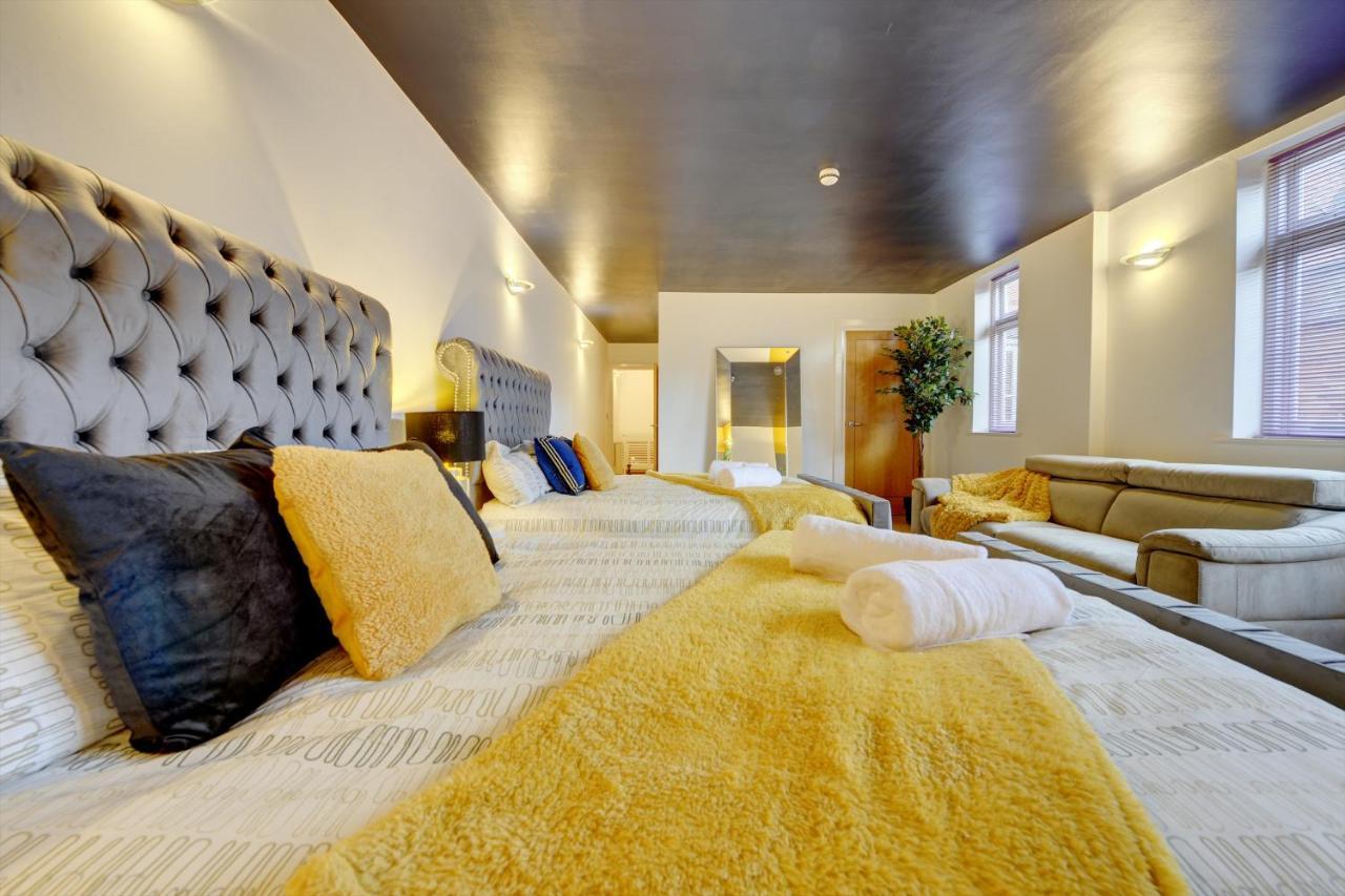City Centre, 2 Bedroom, Secured Parking, 3 King Bed, Wifi Sleep 6 Guest Comfortable On Three King Size Beds, Jewellery Quarter , Birmingham City Centre , Allocated Secured Parking 외부 사진