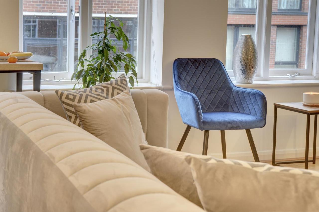 City Centre, 2 Bedroom, Secured Parking, 3 King Bed, Wifi Sleep 6 Guest Comfortable On Three King Size Beds, Jewellery Quarter , Birmingham City Centre , Allocated Secured Parking 외부 사진