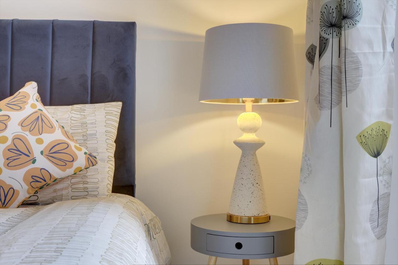 City Centre, 2 Bedroom, Secured Parking, 3 King Bed, Wifi Sleep 6 Guest Comfortable On Three King Size Beds, Jewellery Quarter , Birmingham City Centre , Allocated Secured Parking 외부 사진